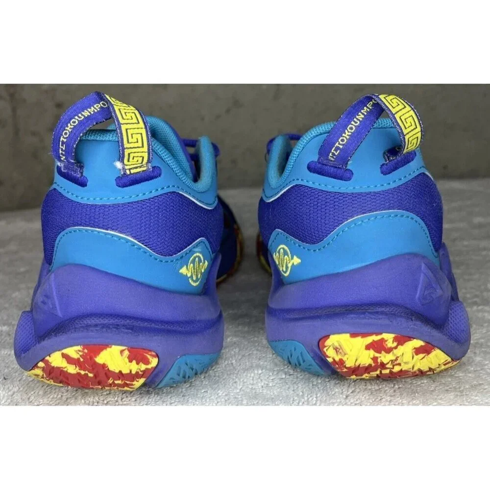 Nike Giannis Immortality 2 Kids Basketball Shoe Size 5.5Y Blue Purple DQ1943-400